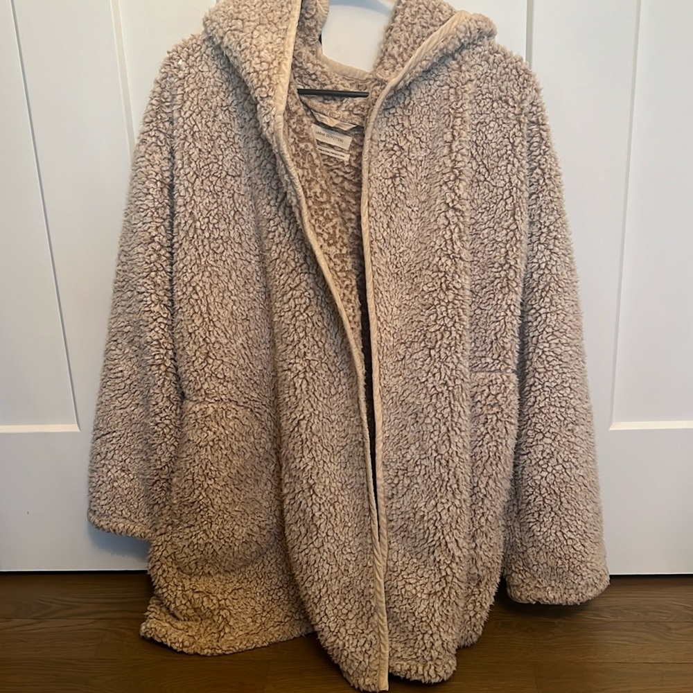 Cozy Urban Outfitters Cardigan - Picture 2 of 4